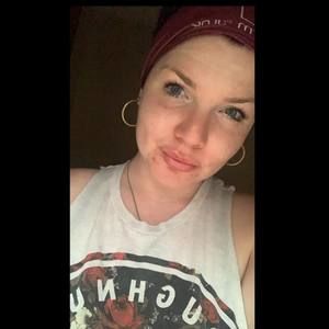 Meet your Posher, Mae